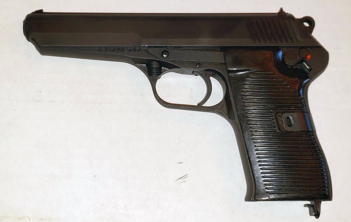 CZ52-Left-3.jpg